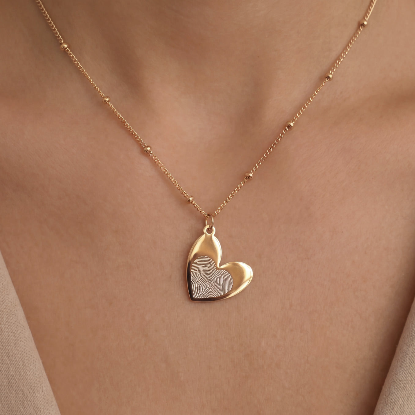 The Most Unique Fingerprint Jewelry Gifts (and Who They're Perfect For)